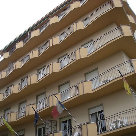 Hotel Solidago Arma di Taggia Εξωτερικό φωτογραφία