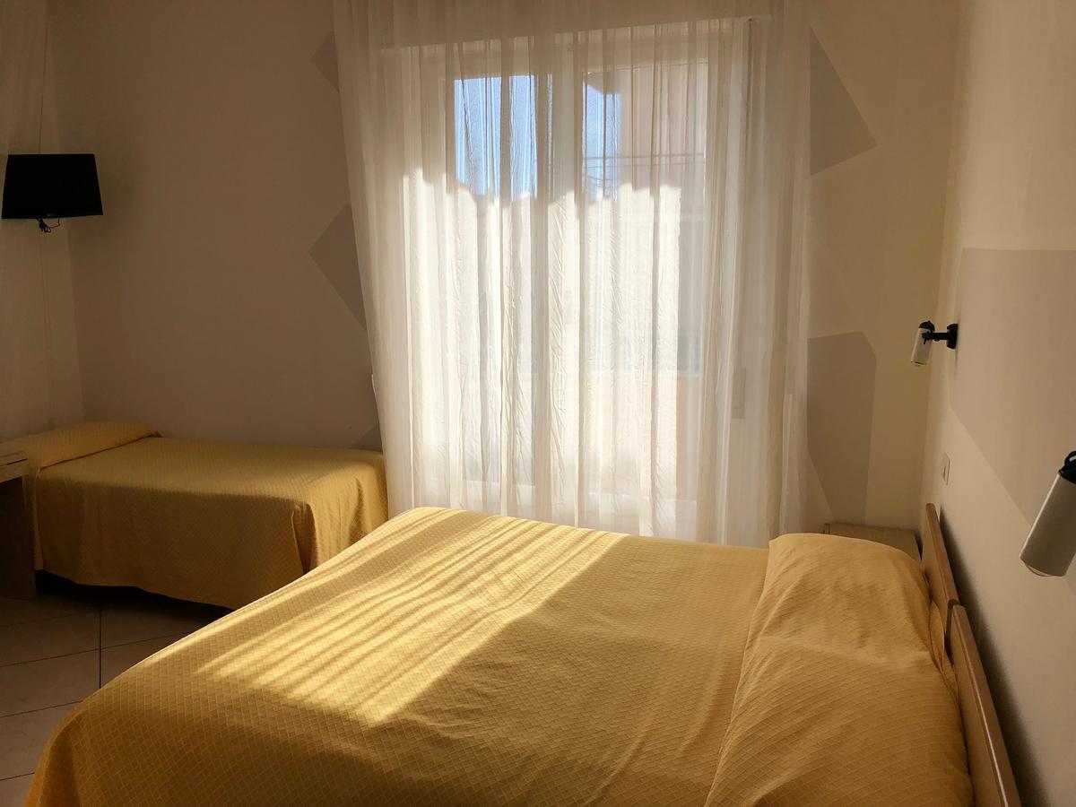 Hotel Solidago Arma di Taggia Εξωτερικό φωτογραφία